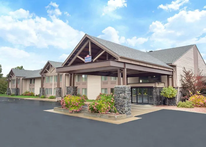 Americinn By Wyndham Black River Falls I-94 On Atv Trail